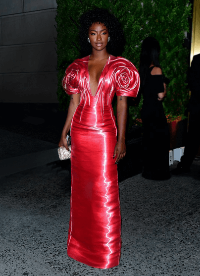 JUSTINE SKYE IN CONG TRI