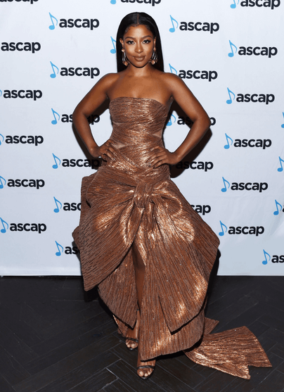 VICTORIA MONÉT IN CONG TRI