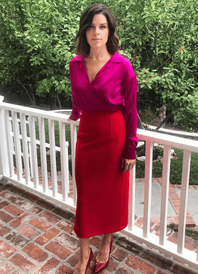 NEVE CAMPBELL IN CONG TRI