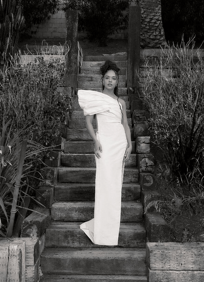 TESSA THOMPSON IN CONG TRI